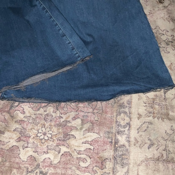 FREE PEOPLE WOMEN'S DARK WASH HIGH RISE JUST FLOAT ON FLARE JEANS 28 - Picture 10 of 12